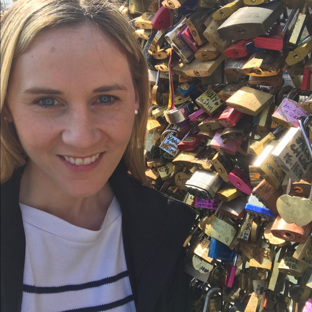 Meet your Posher, Caitlin